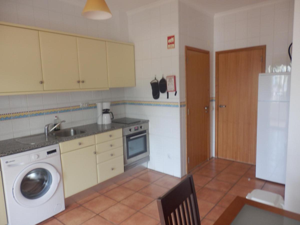 Bel Appartement Au Bord De La Mer De Porto De Mos Lagos Exteriör bild