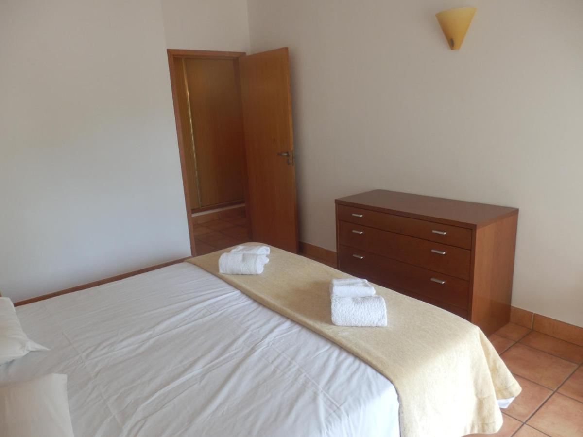 Bel Appartement Au Bord De La Mer De Porto De Mos Lagos Exteriör bild